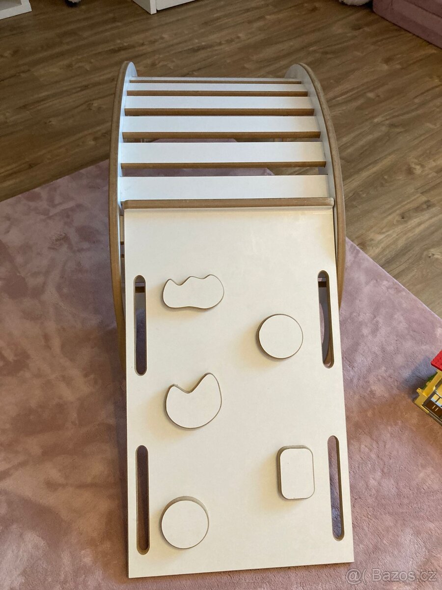 Houpačka Montessori - 2