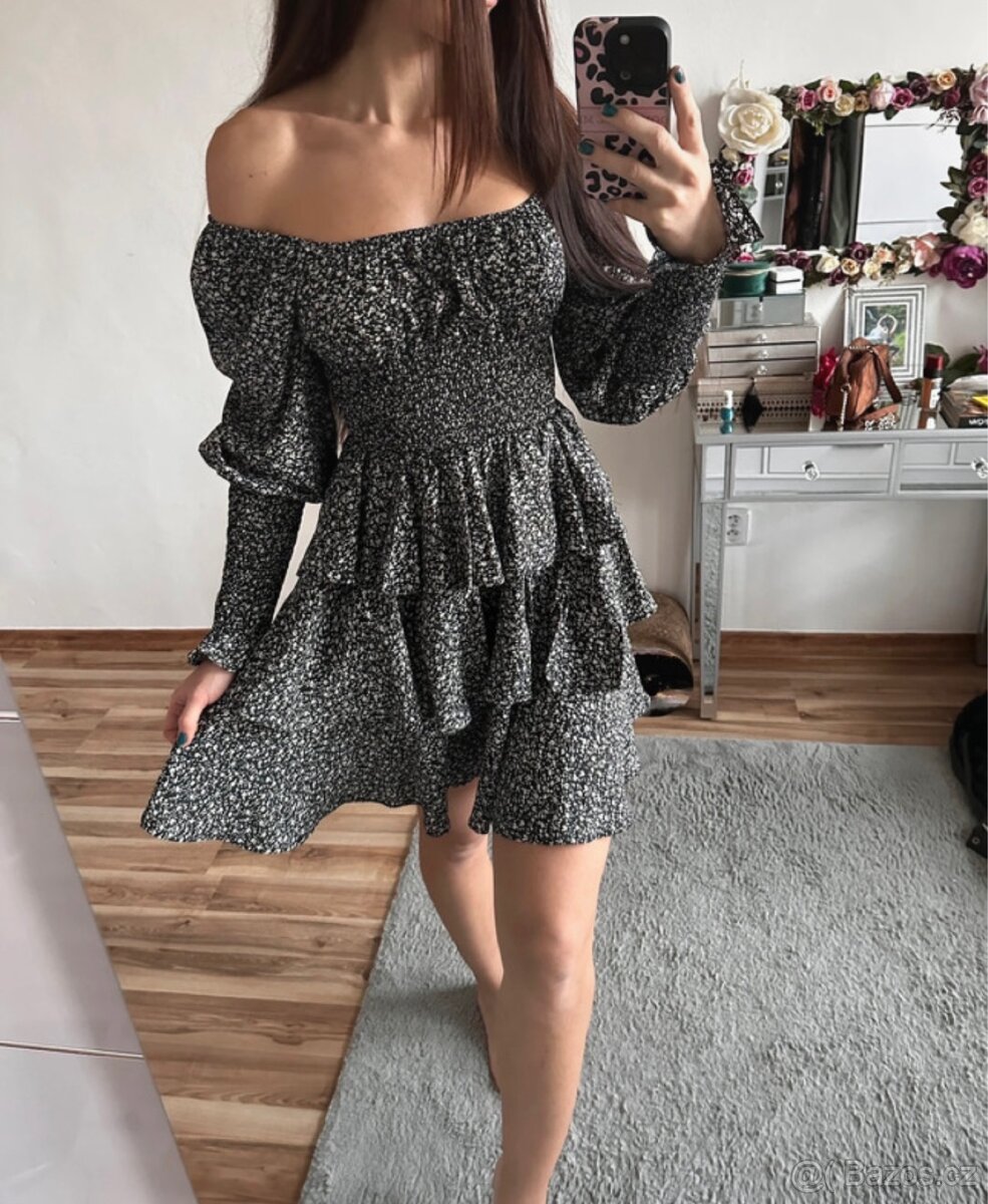 Volánkové šaty - 2