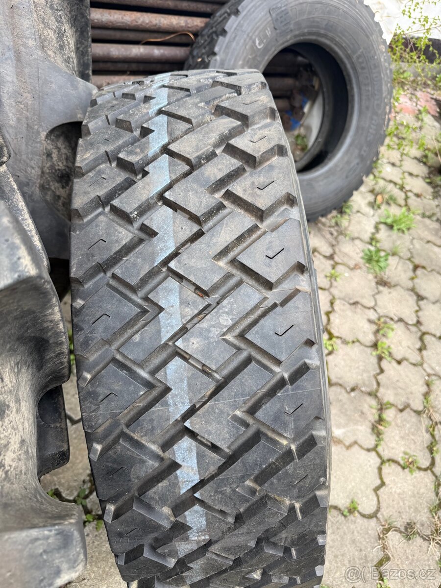 Continental 285/70R19.5 - 2