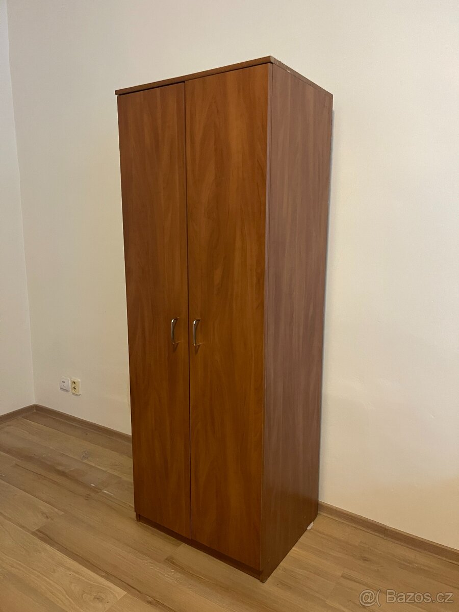 Šatní skříň - 2