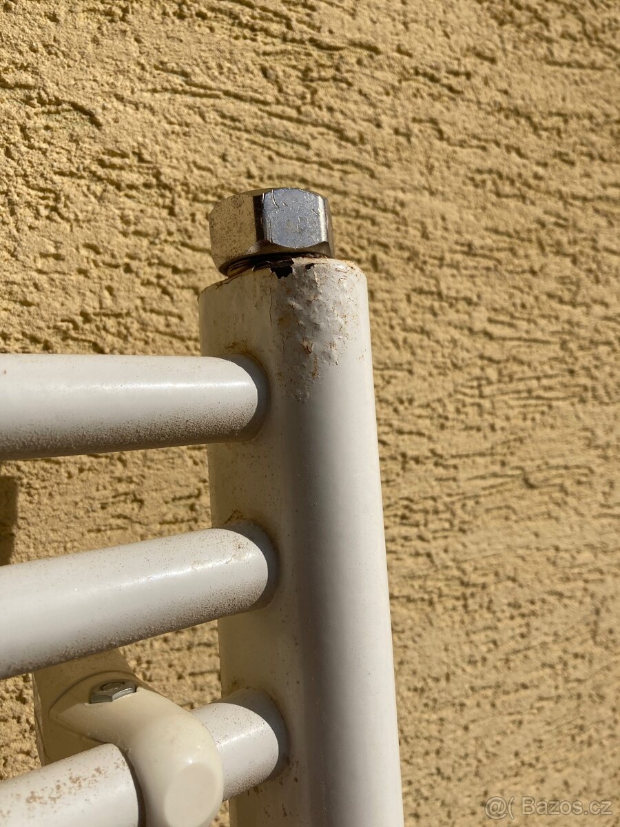 Koupelnový žebříkový radiátor - 2