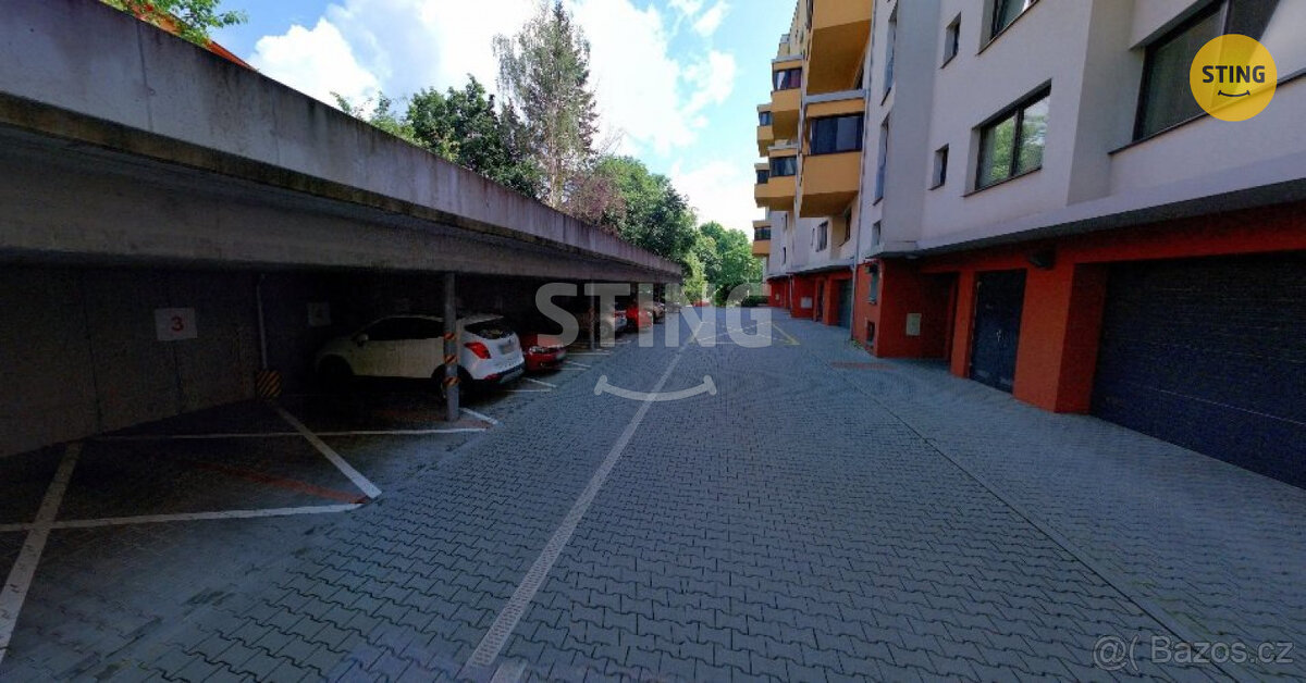 Pronájem stání pod přístřeškem, ul. Sokolvská, Ostra, 133302 - 2