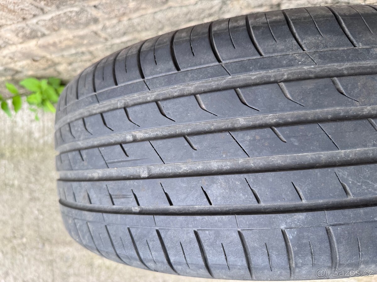 Sada letní pneu Nexus NFera SU1 215/55 R17 - 2