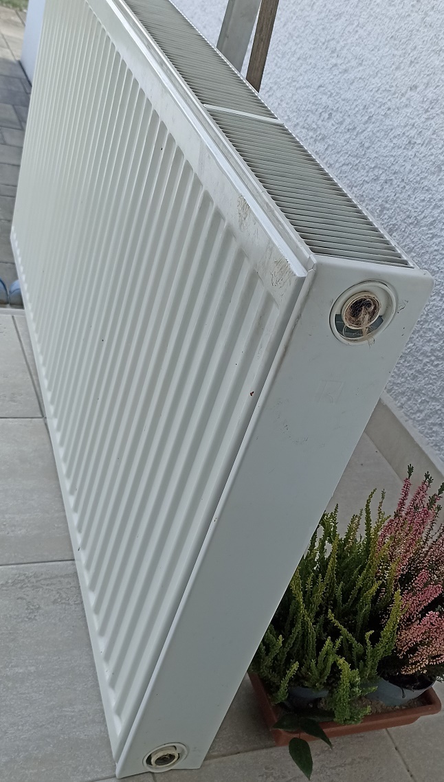 Deskový radiátor KORADO - dvojitý - 2