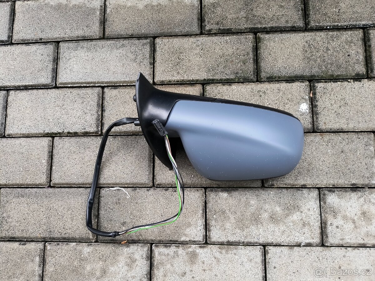 Zpětné zrcátko 307 - 2