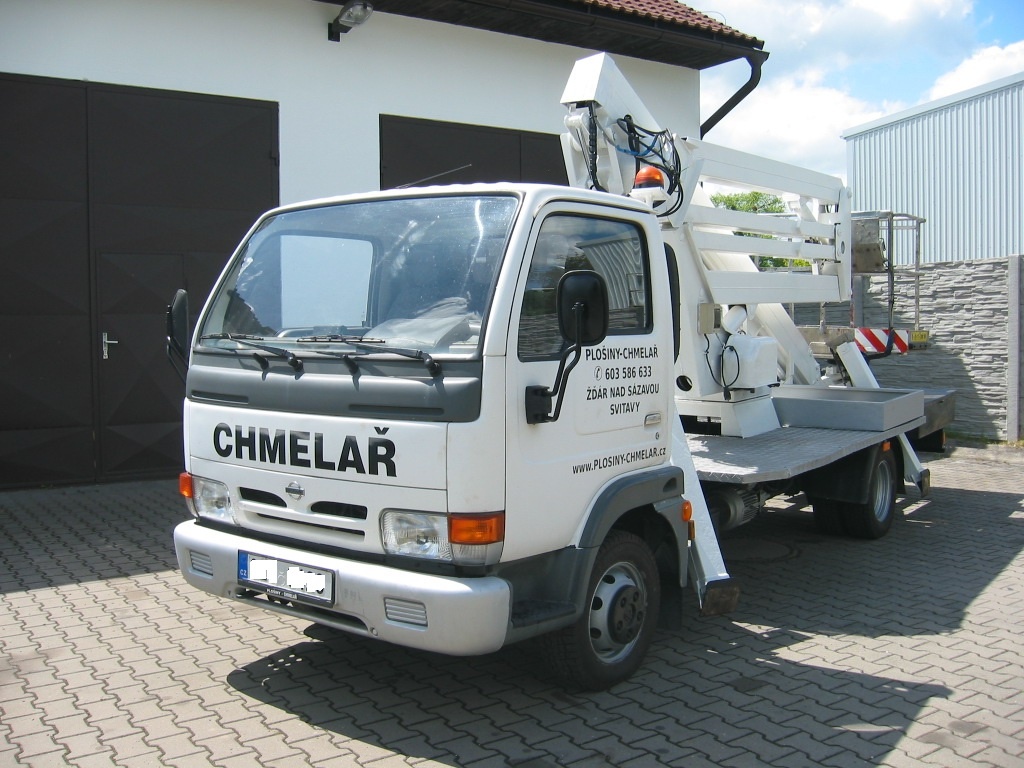Prodám plošinu Nissan Cabstar - 2