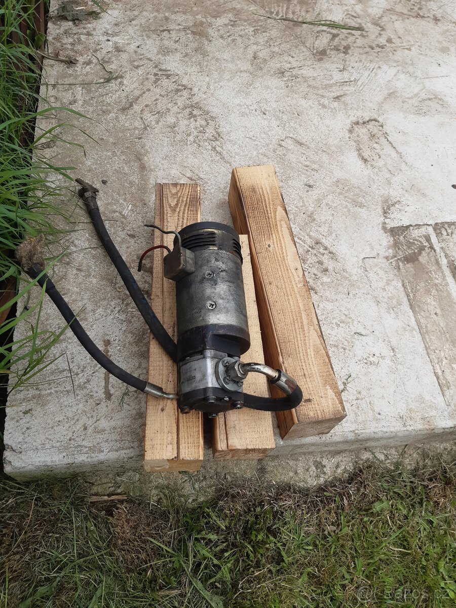 Hydraulické čerpadlo s motorem - 2