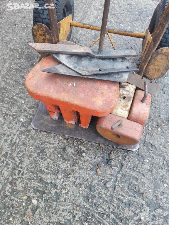 Prodám veškerá závaží k malotraktorům tera vari možno se záv - 2