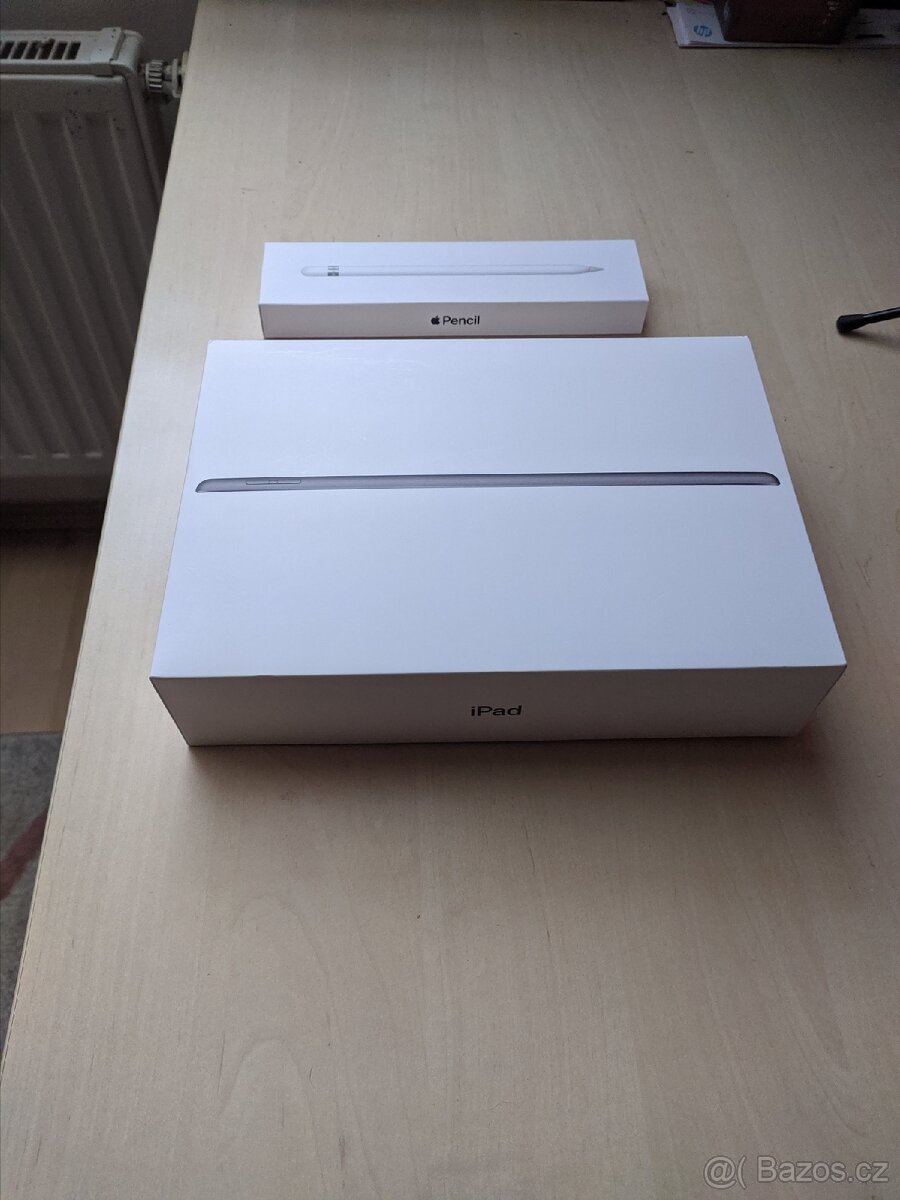 2019 iPad 10.2" 32 GB + Apple Pencil + Apple kryt - 2