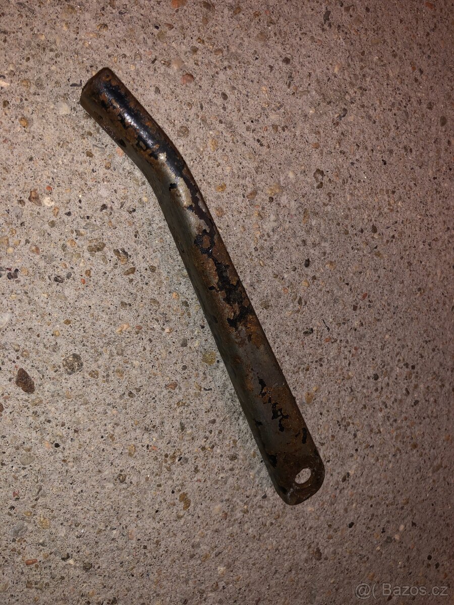 ČZ 125 175 250 vzpěra hlavy sport 475 455 476 477 - 2