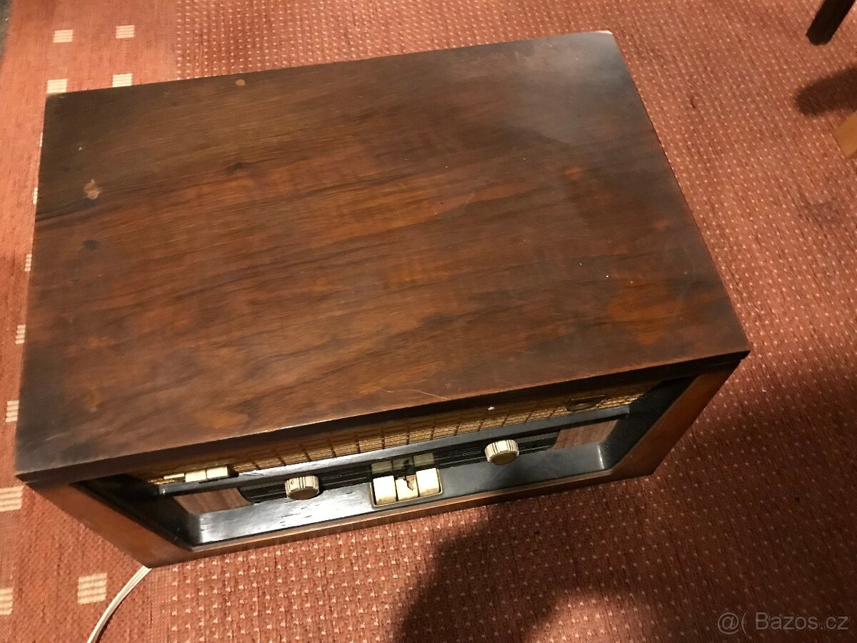 Tesla Liberta gramoradio - 2