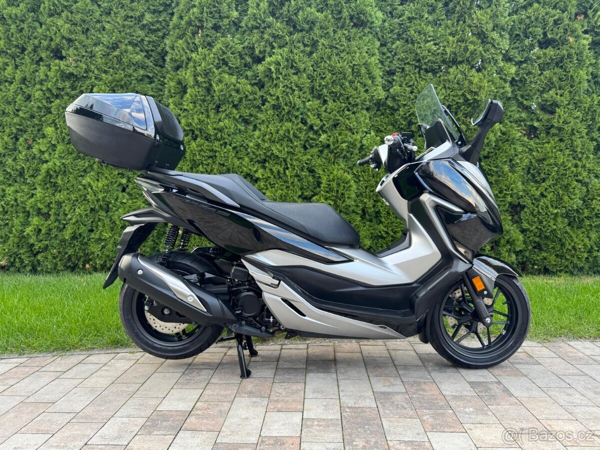 Honda Forza 300 - 2