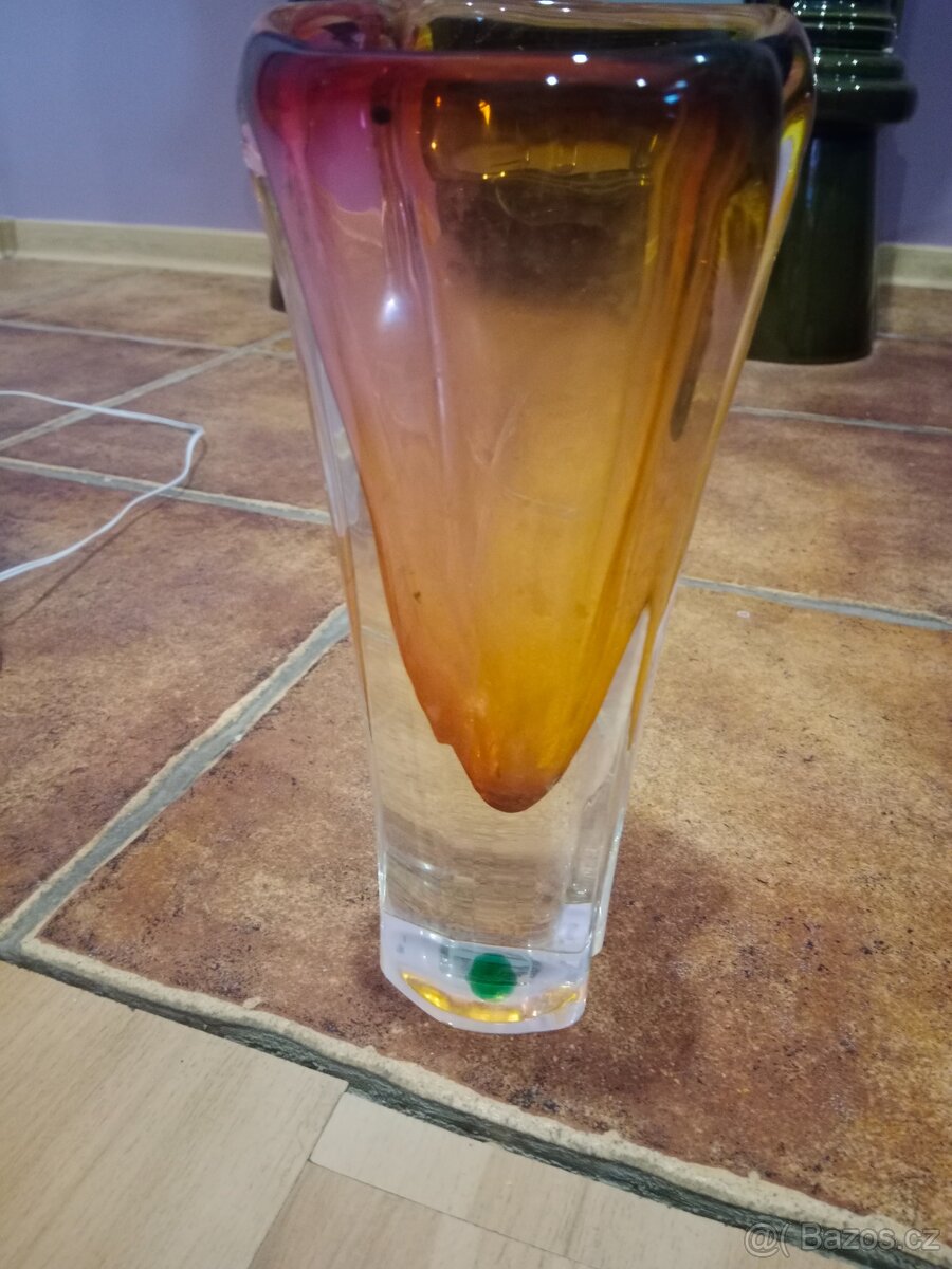 Váza z barevného skla - 2