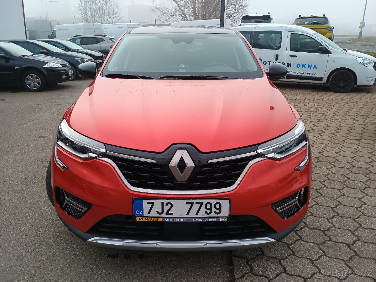 Renault Arkana Intens E-Tech 145 - pěkný stav - 2