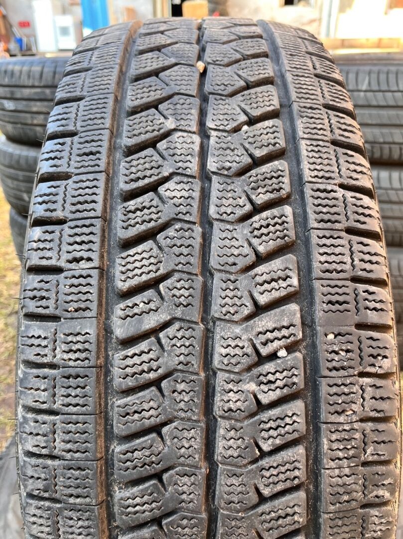 2ks. Pneu DODGE RAM 1500 - LT275/70 R18 - DOT 022 - 2