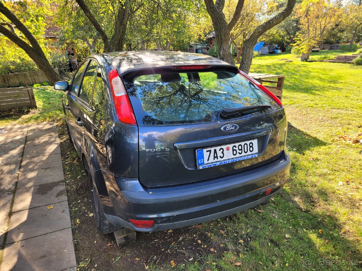 Ford Focus mk2 2007 1.6 74kW - 2