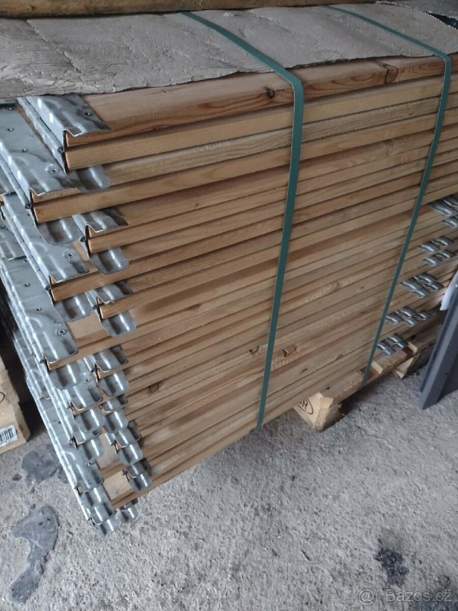 Vyvýšené záhony – paletové ohrádky - 2