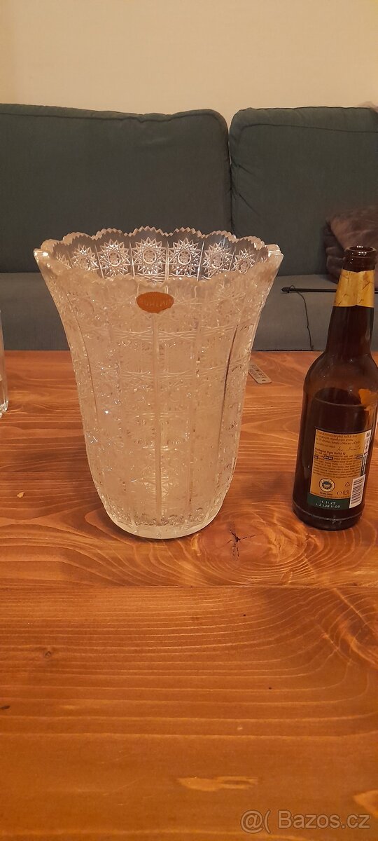 Broušená váza - 2