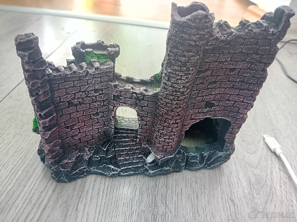 Hrad do akvária - 2