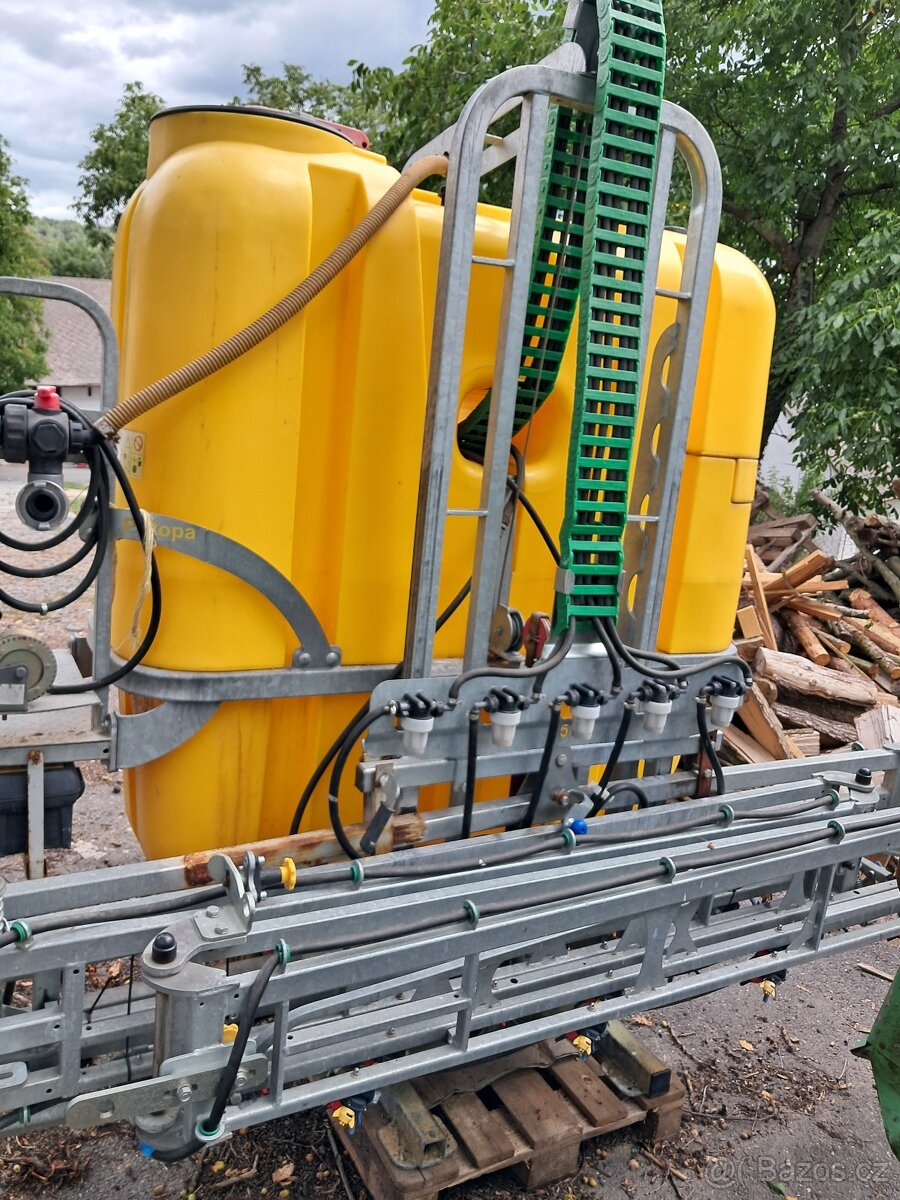 Nesený postřikovač - 2