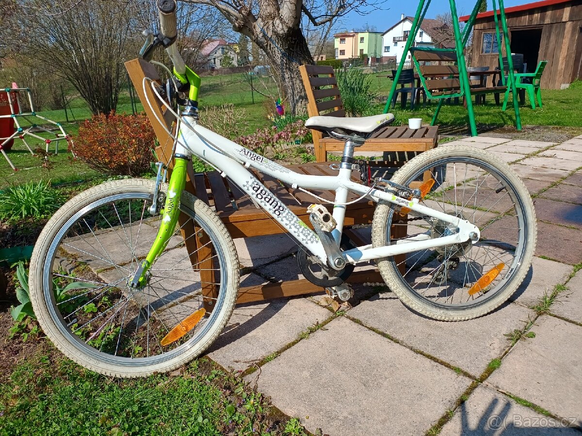 Dívčí kolo 20" - 2