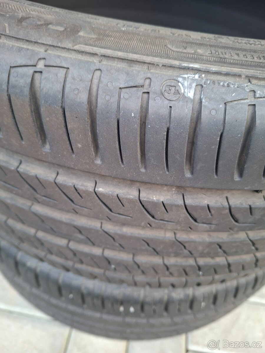 D12PL 225/45 R17 Barum Bravuris 5 - 2