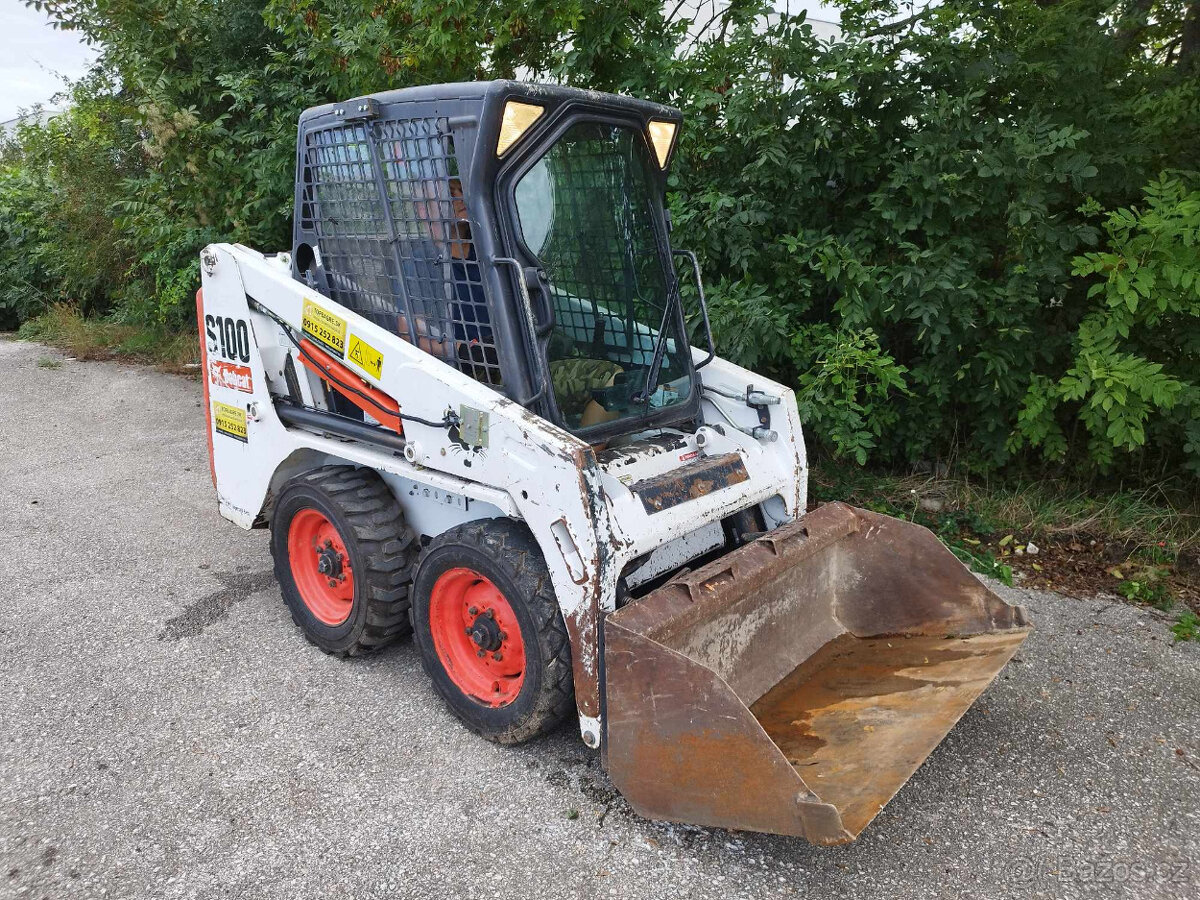 Nakladač Bobcat S100. ŠPZ. - 2