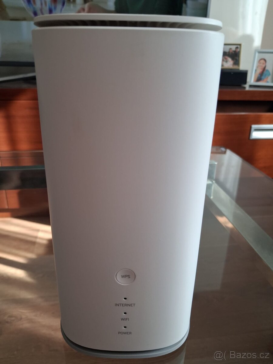 Vodafone GigaCube LTE / 4G WiFi router - 2