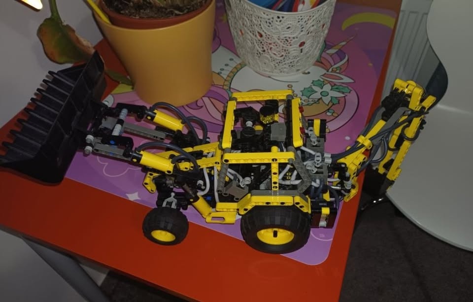 LEGO Technic 8455 Pneumatický bagr - 2