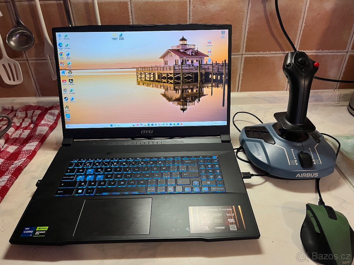 Herní notebook MSI Katana 17 HX - 2