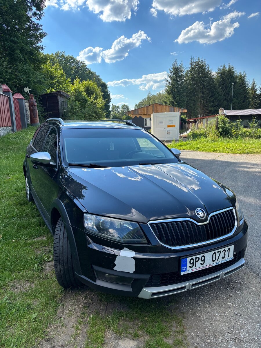 Škoda Octavia Scout - 2