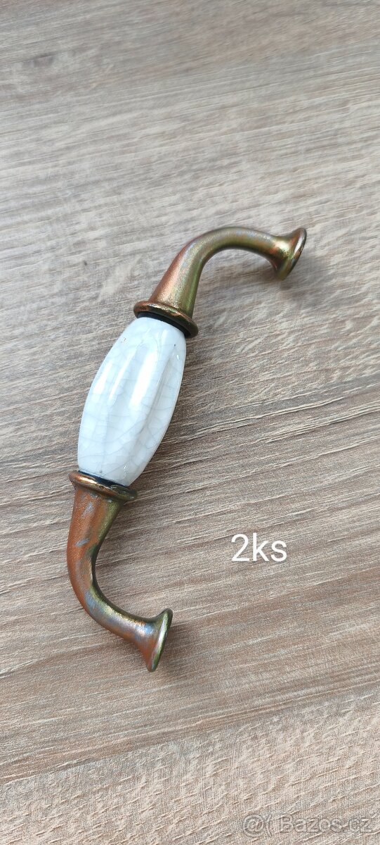Nábytkové úchytky - 2