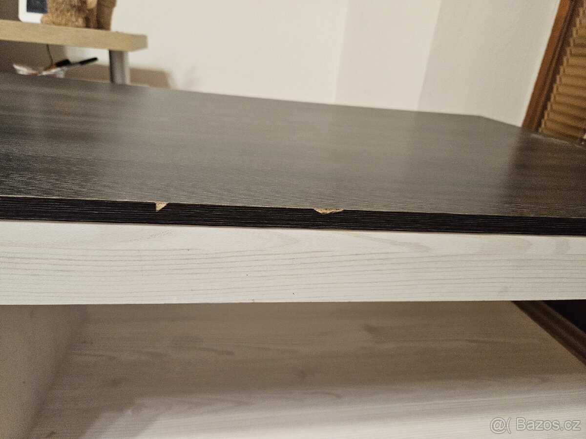 Konferenční stolek - 2