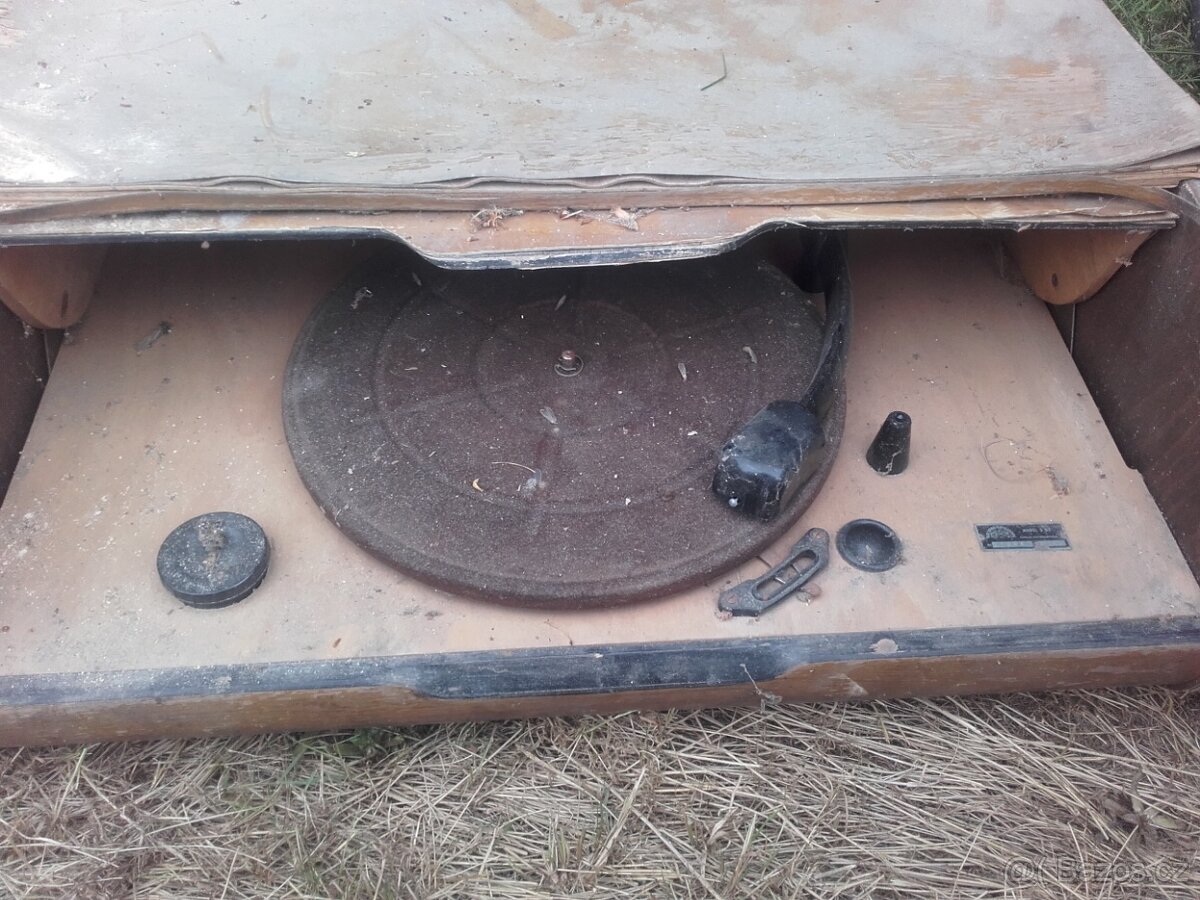 Gramofon SUPRAPHON model S 07 - 2