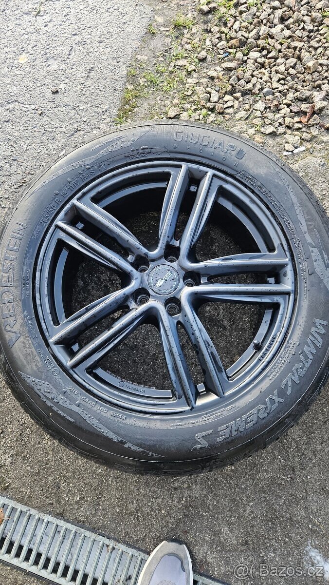 Sada Alu kol rozteč 5x112 s zimní pneu rozměr 255/55/19 - 2