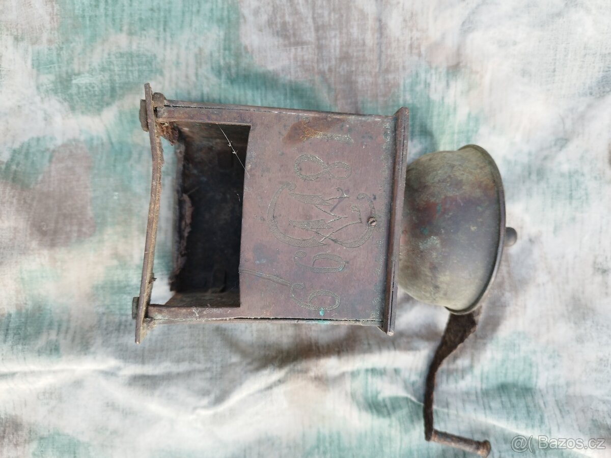 Starožitný kovový mlýnek - rok 1899 - 2