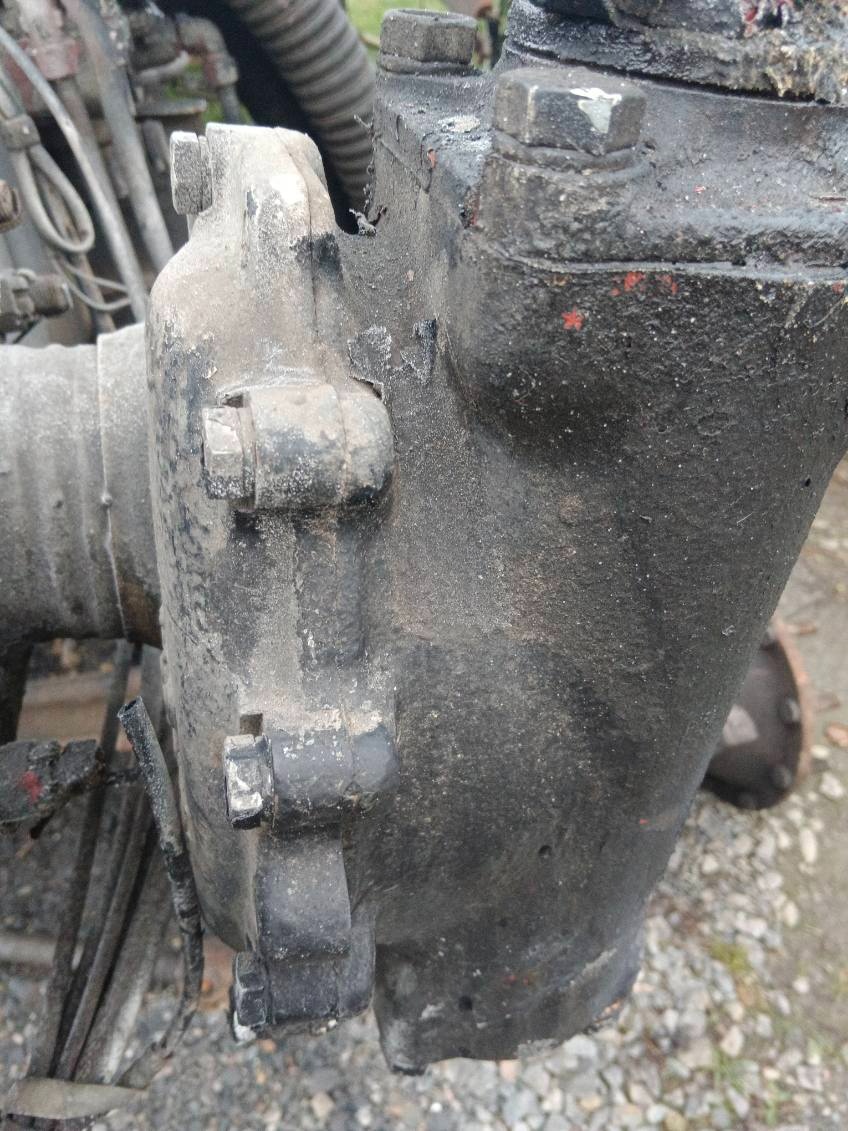 Pistnice TATRA 815 a prevodka rizeni - 2