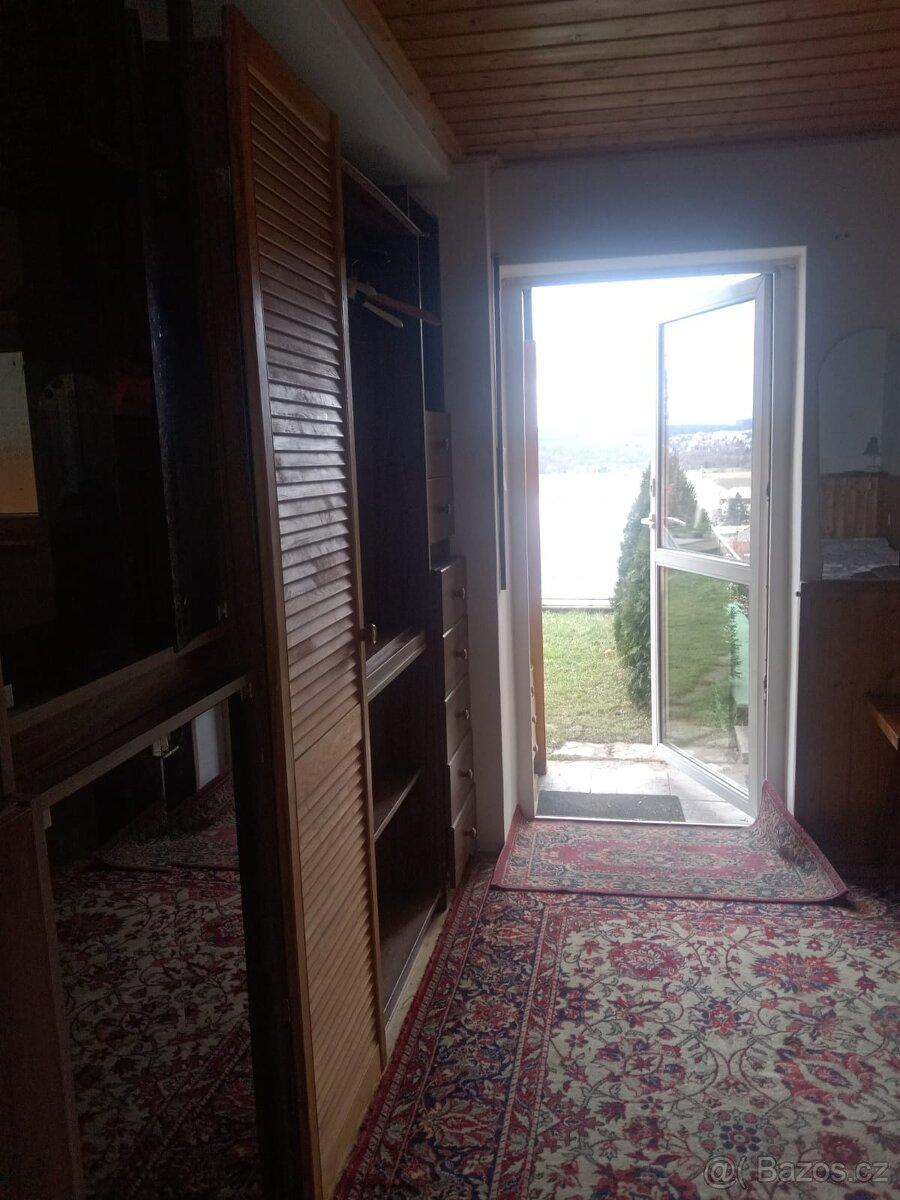 Pronájem bytu v domě se zahradou - 2