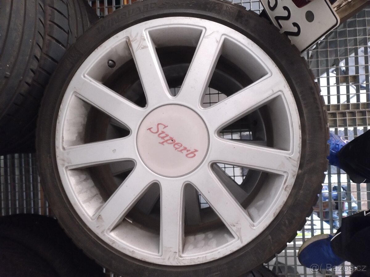 Zimní sada pneu 225/40/18 - 2