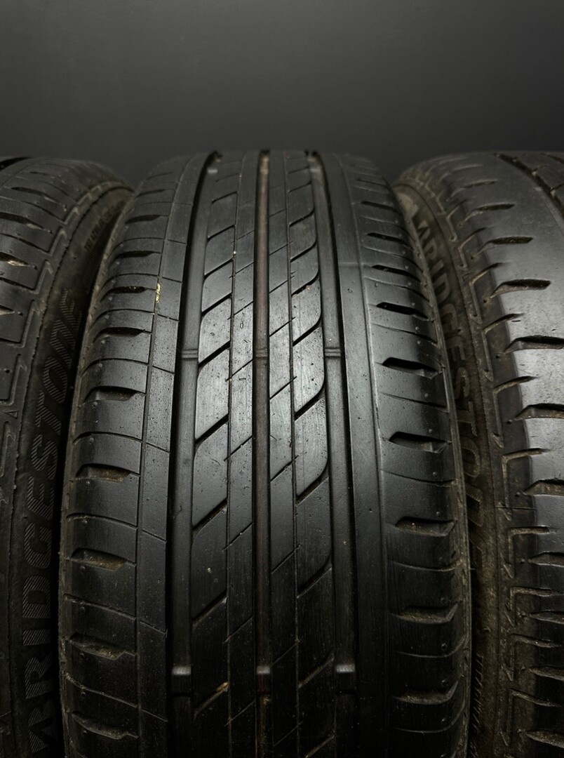 Sada pneu Bridgestone 185/60/15 - 2