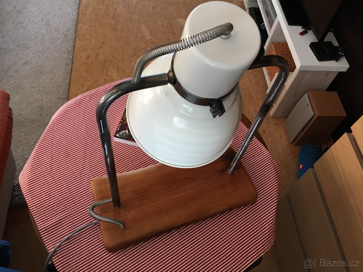 STOLNÍ LAMPA “ TŘEŠEŇ “ - 2