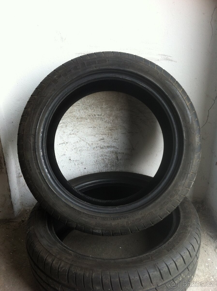 Letni pneu 225/45R17 - 2