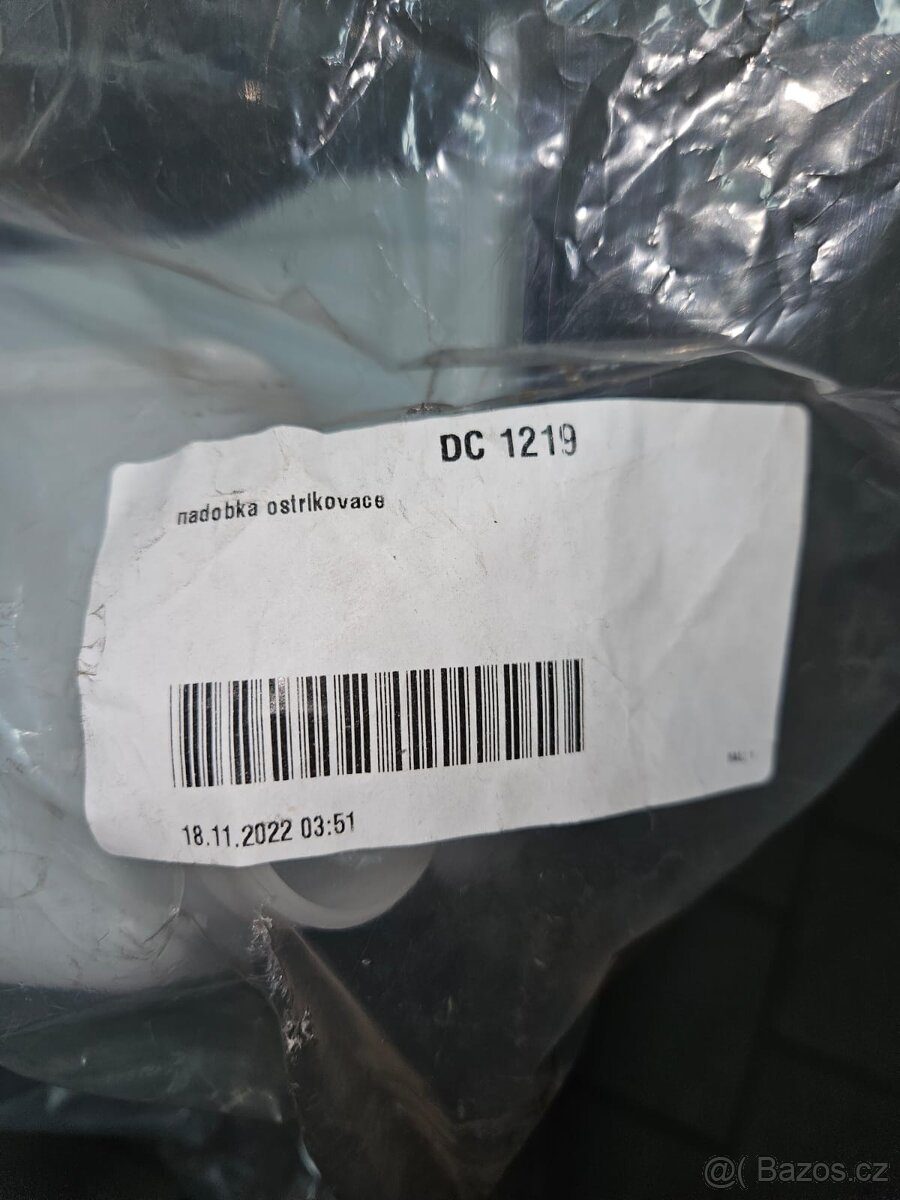 Nádobka ostřikovače AUDI nová - 2