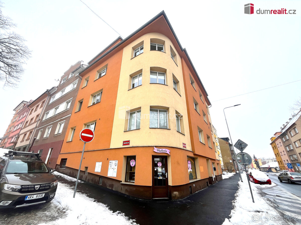 Prodej, byt 3+kk Cheb, ul. Valdštejnova - 2