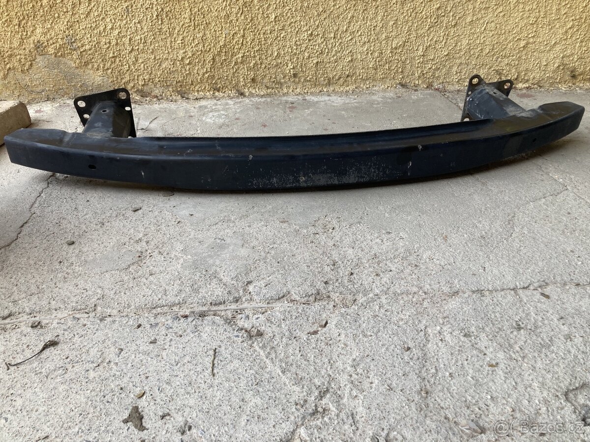 Přední vystuha VW Passat b5 - 2