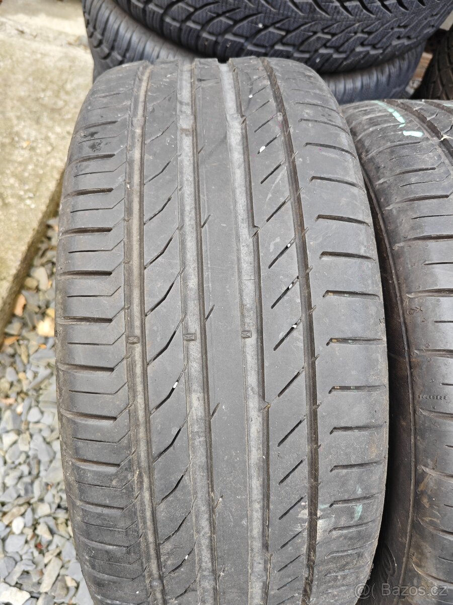 Continental 225/45 R18 - 2