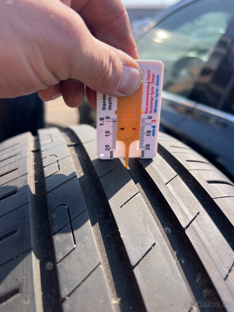 205/55R17 - 2