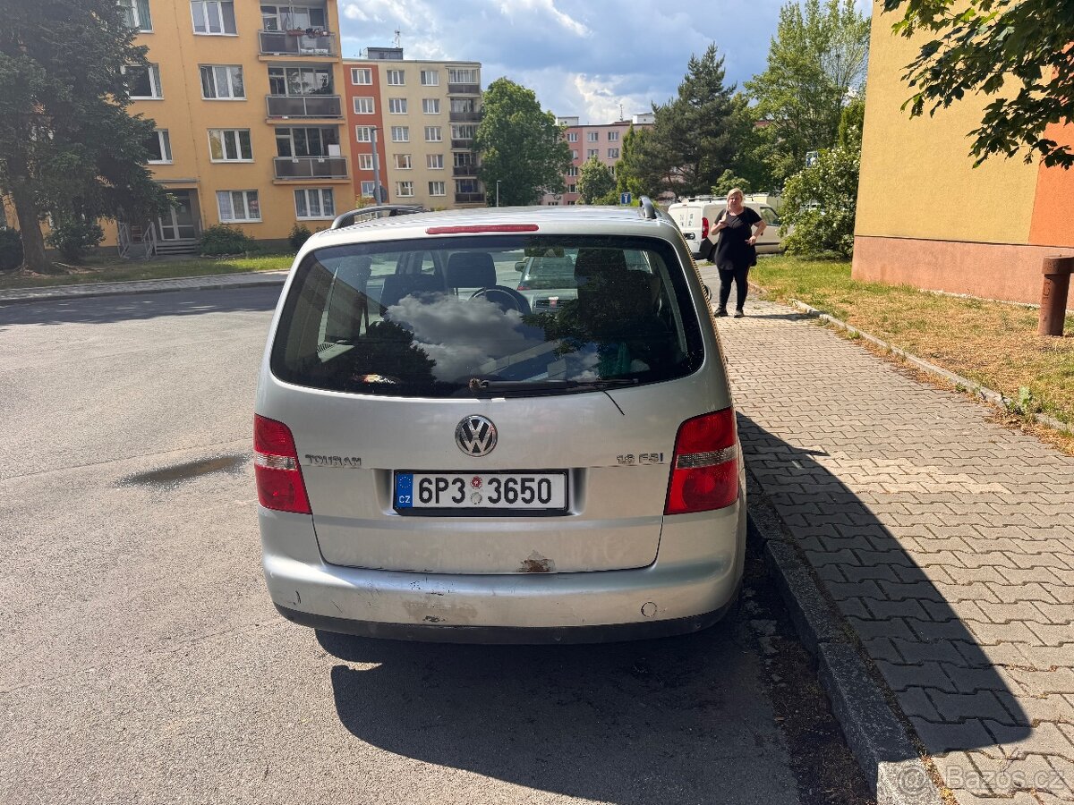 Volkswagen Touran - 2