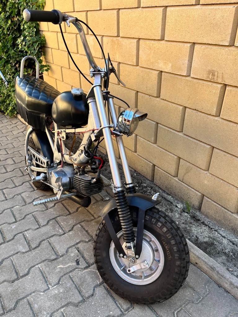 Mini Jawa Chopper - 2