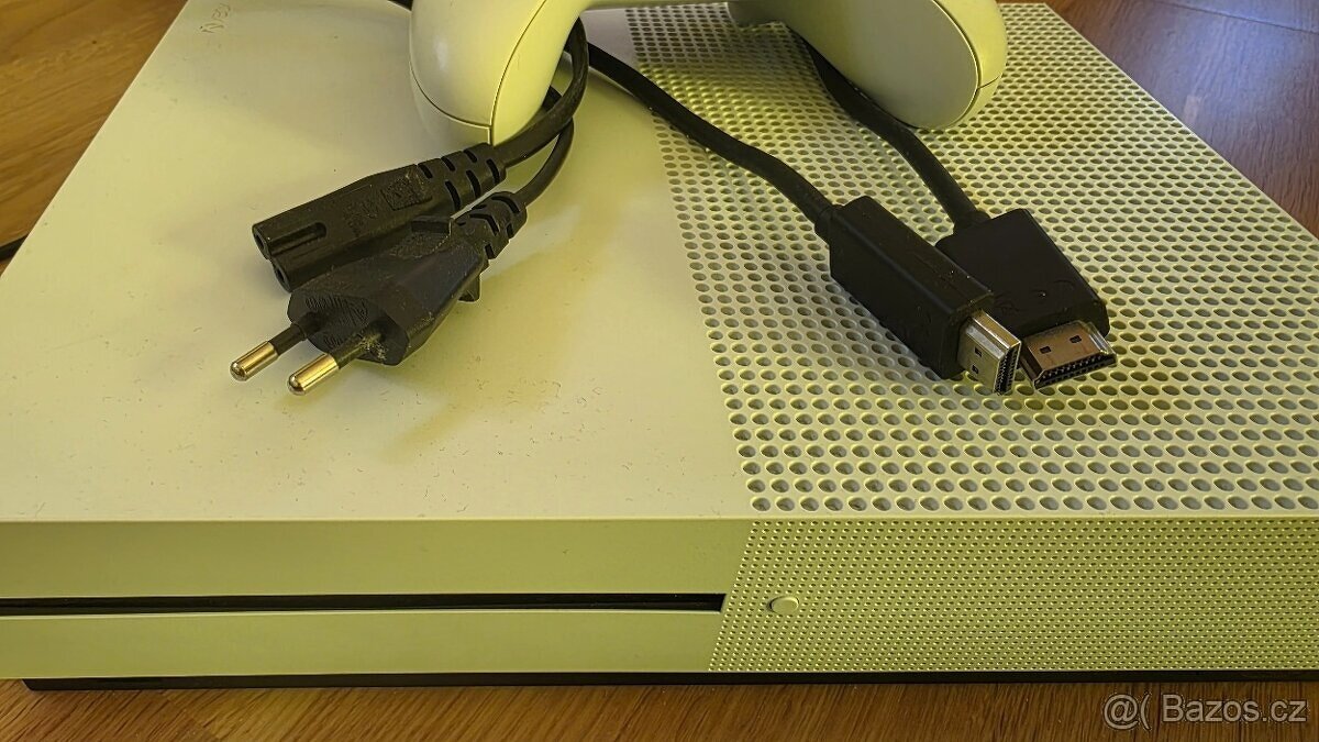 Xbox One S 1TB + 3 hry - sleva z 4500,- - 2